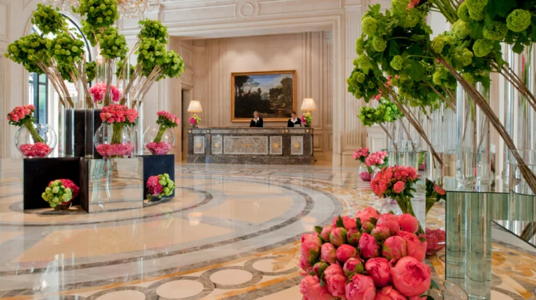 Four Seasons Hotel George V, Paris