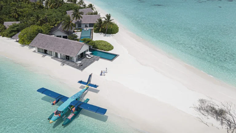 Four Seasons Private Island Maldives at Voavah, Baa Atoll