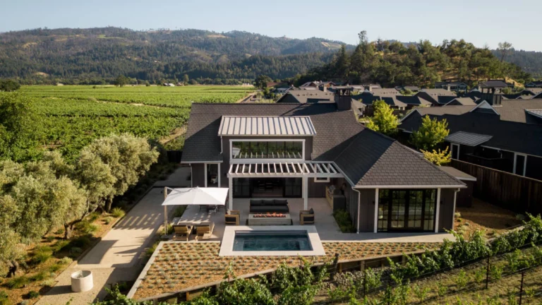 Four Seasons Villa & Residence Rentals